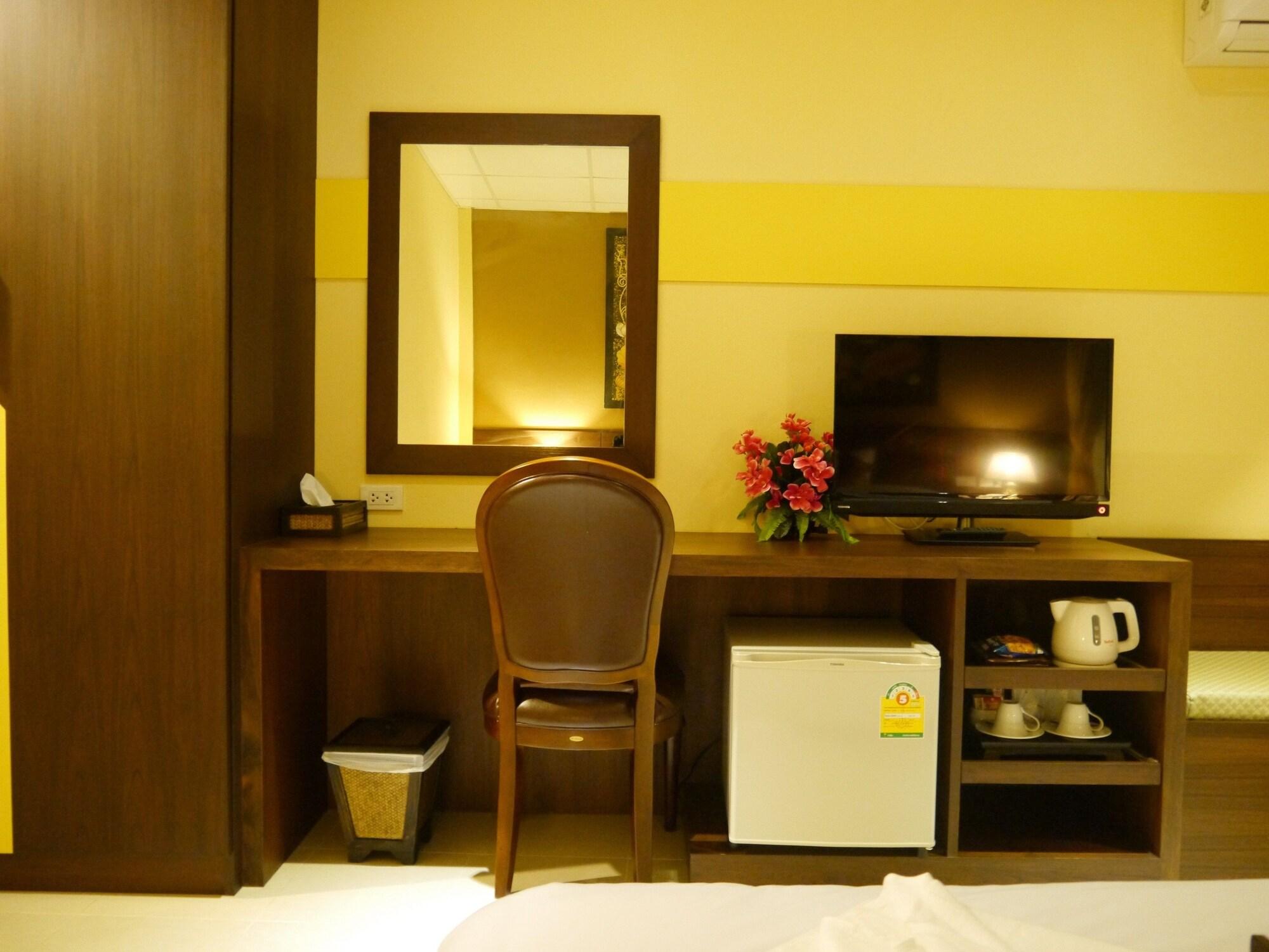 มูน บัดเจ็ต โฮเทล Hotel Ao Nang ภายนอก รูปภาพ