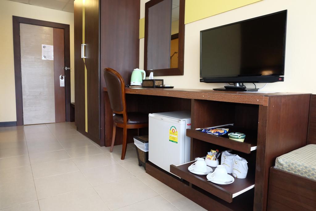 มูน บัดเจ็ต โฮเทล Hotel Ao Nang ภายนอก รูปภาพ